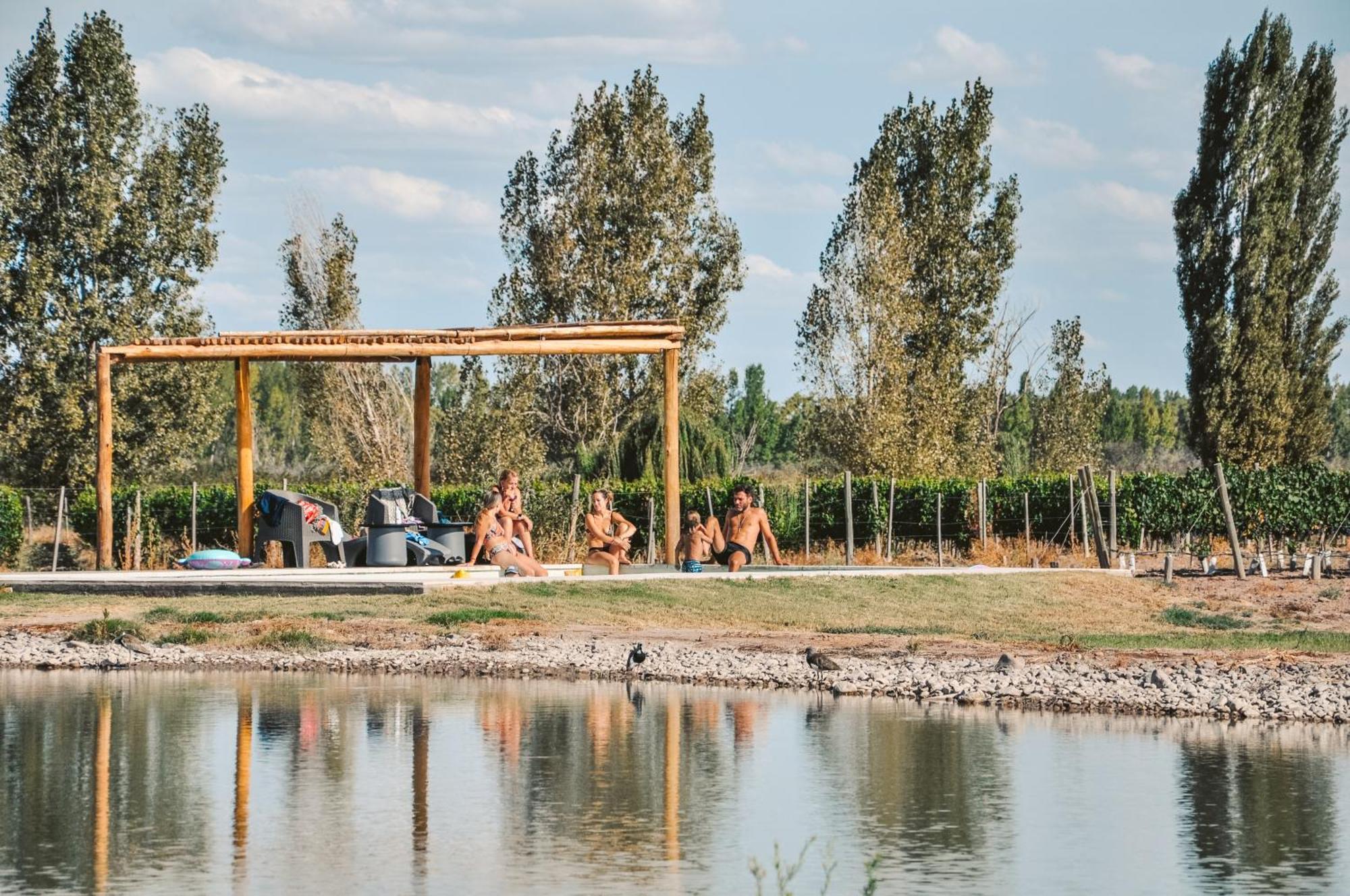 Dobe Lodge Vista Flores Exterior foto